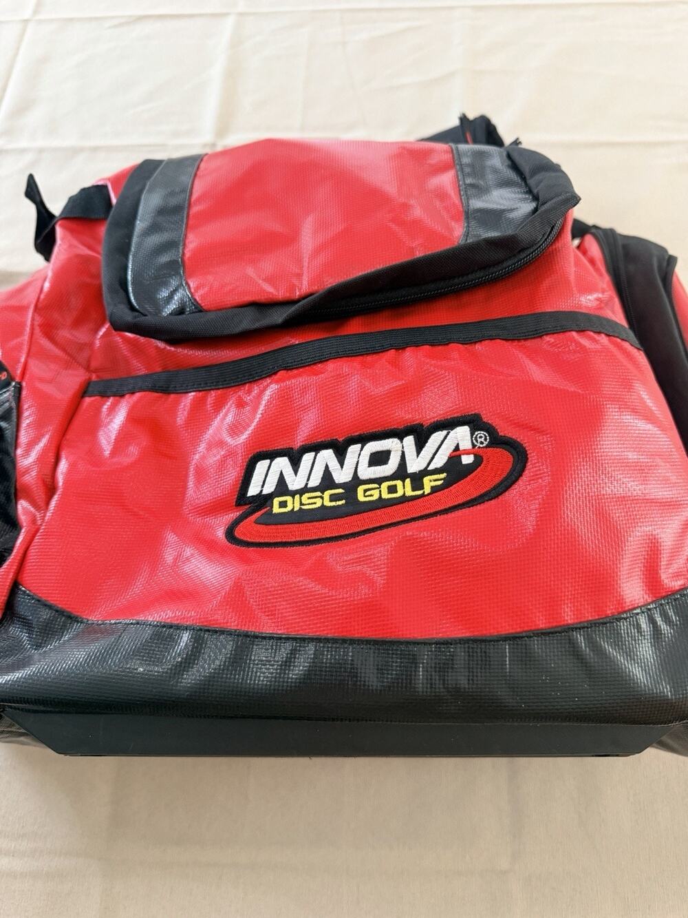 Innova Disc Golf Bag Heropack Red Black Black Multiple Compartments